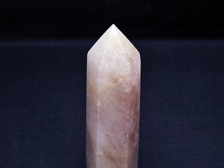 ローズクォーツ 六角柱 [t138-6413] 3枚目