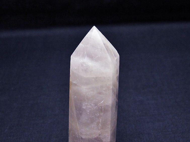 ローズクォーツ 六角柱 [t138-6427] 2枚目