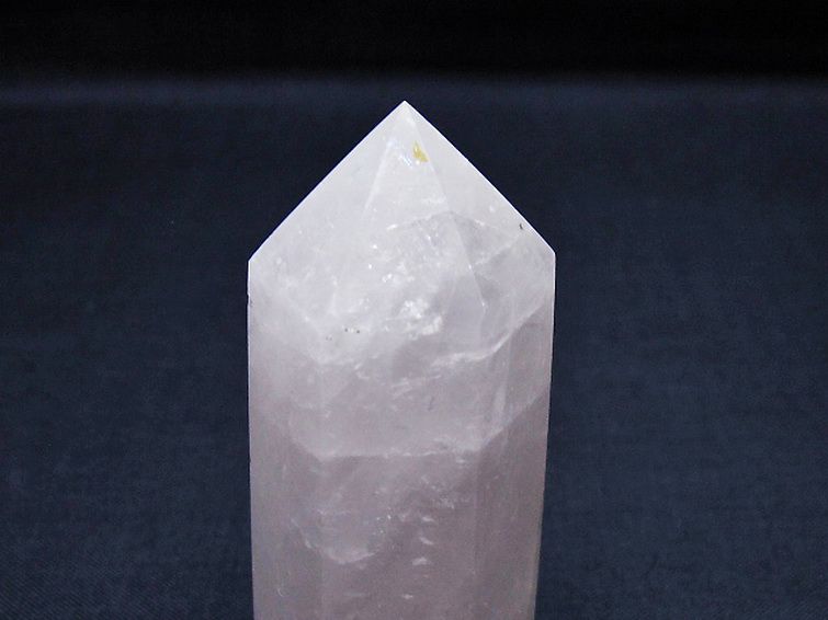 ローズクォーツ 六角柱 [t138-6431] 2枚目