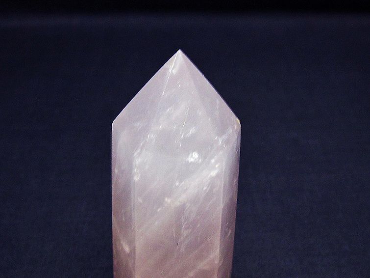 ローズクォーツ 六角柱 [t138-6539] 3枚目