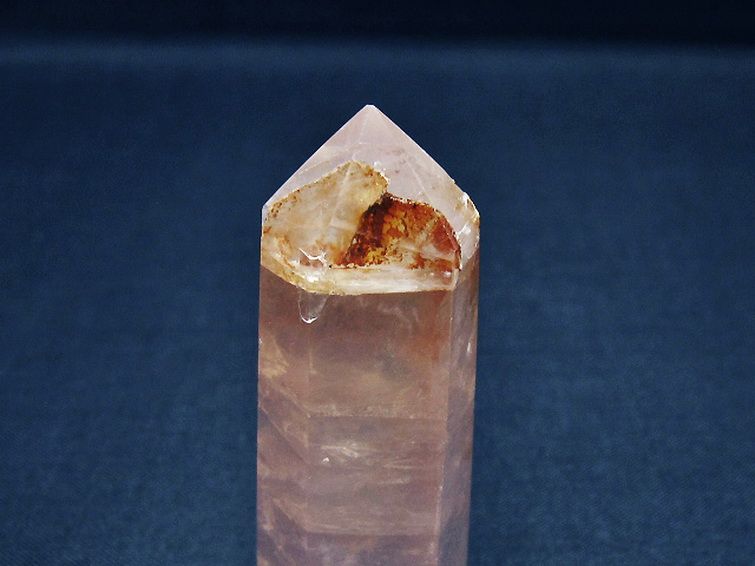 ローズクォーツ 六角柱 [t138-6556] 2枚目