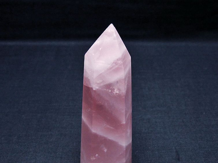 ローズクォーツ 六角柱 [t138-6659] 3枚目