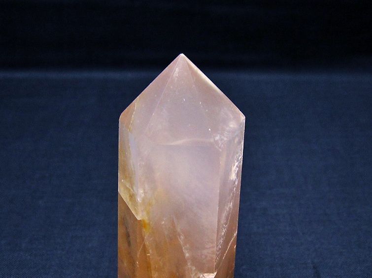 ローズクォーツ 六角柱 [t138-6674] 2枚目