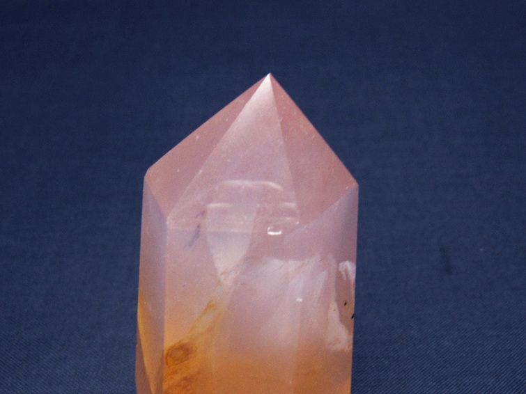 ローズクォーツ 六角柱 [t138-6683] 2枚目