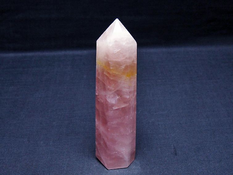 ローズクォーツ 六角柱 [t138-6699] 1枚目