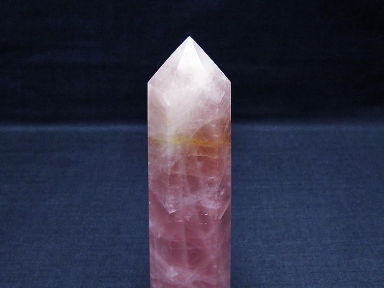 ローズクォーツ 六角柱 [t138-6699] 3枚目