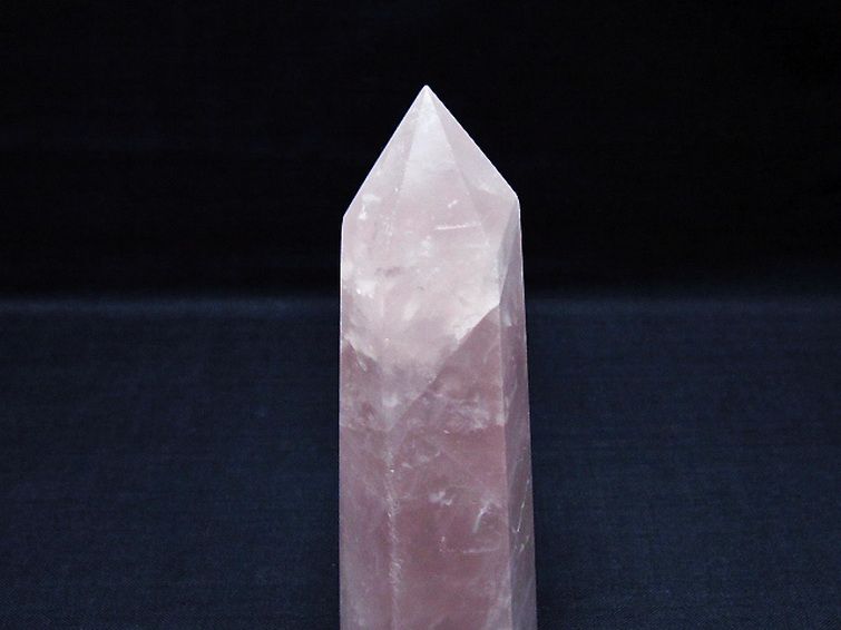 ローズクォーツ 六角柱 [t138-6726] 3枚目