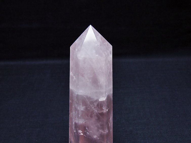 ローズクォーツ 六角柱 [t138-6747] 2枚目