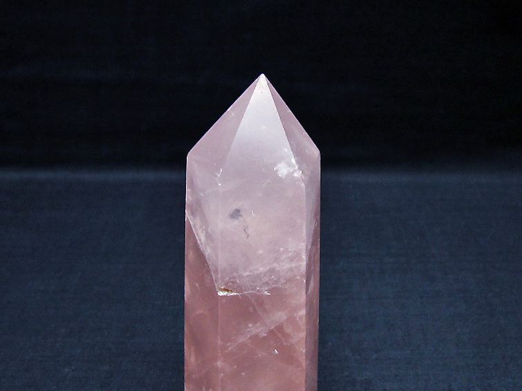 ローズクォーツ 六角柱 [t138-6775] 3枚目