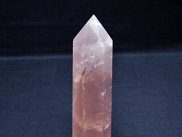 ローズクォーツ 六角柱 [t138-6777] 3枚目