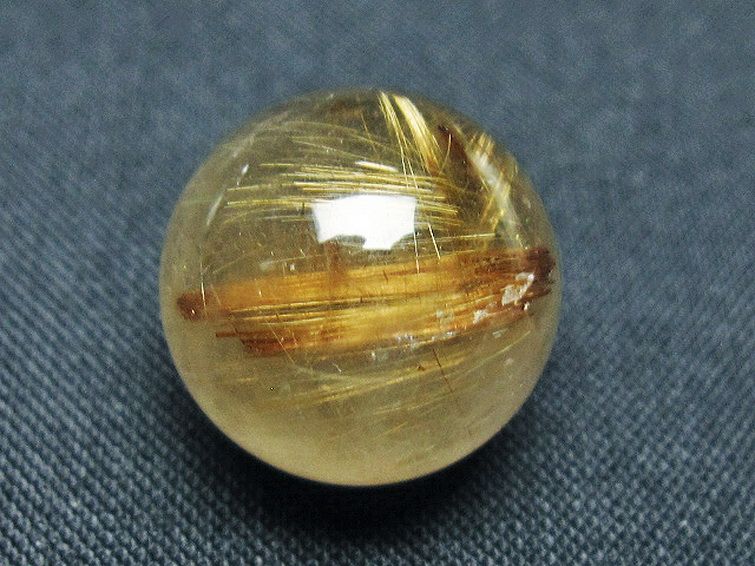 ゴールドタイチンルチル入り 水晶 丸玉 17mm [t145-2196] 3枚目
