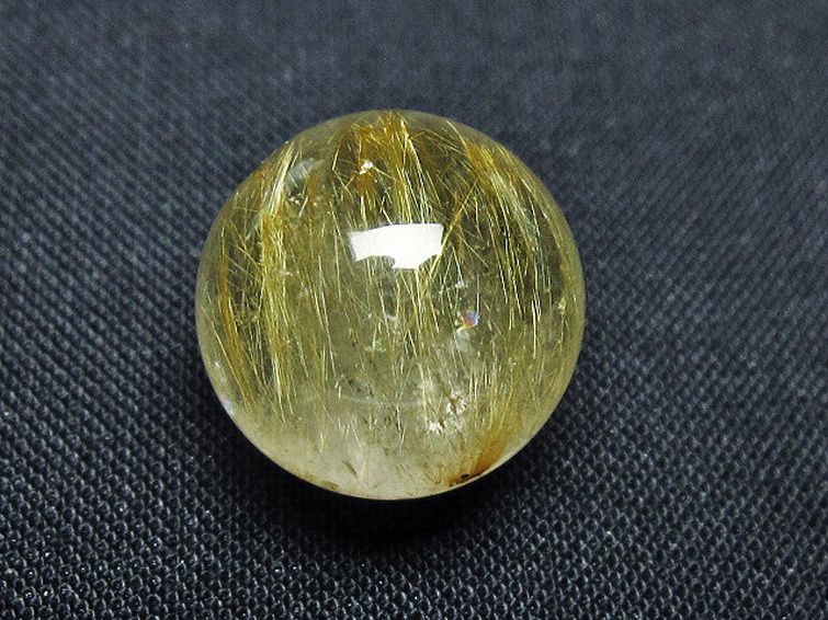 ゴールドタイチンルチル入り 水晶 丸玉 16mm [t145-2205] 1枚目