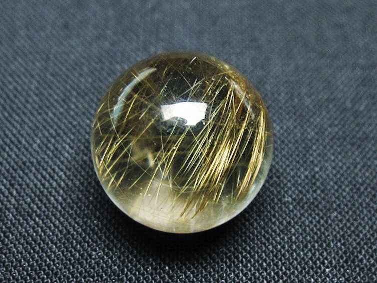 ゴールドタイチンルチル入り 水晶 丸玉 16mm [t145-2253]