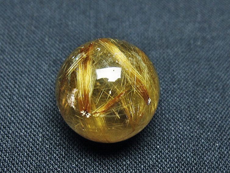 ゴールドタイチンルチル入り 水晶 丸玉 17mm [t145-2277]