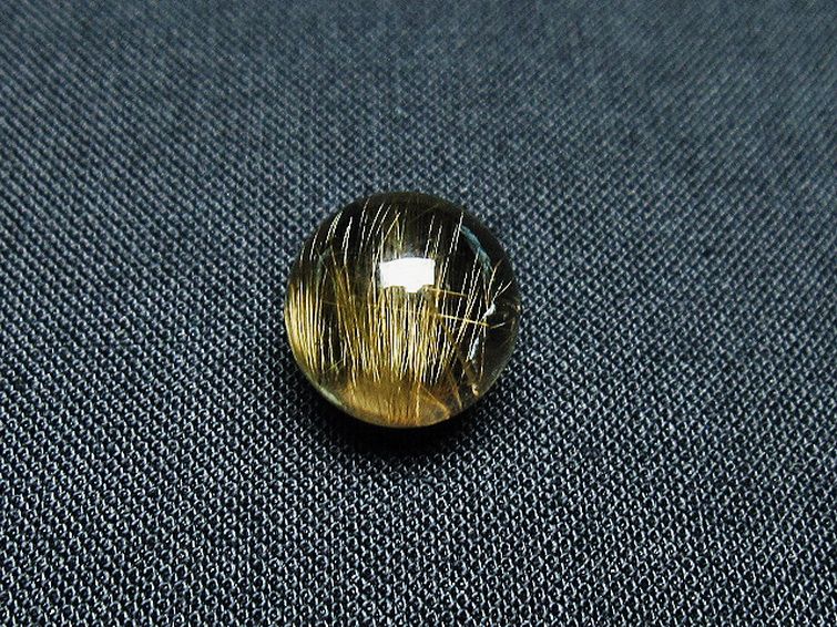 ゴールドタイチンルチル入り 水晶 丸玉 11mm [t145-2325] 1枚目