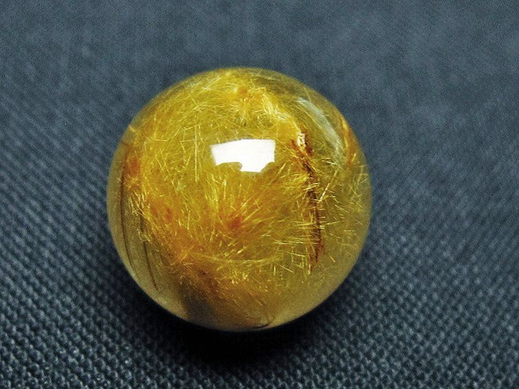 ゴールドタイチンルチル入り 水晶 丸玉 14mm [t145-2330] 2枚目