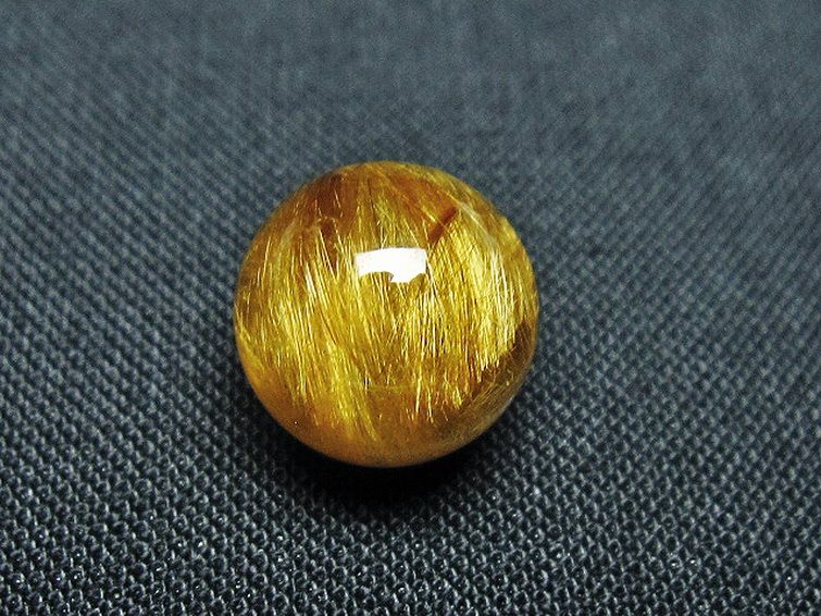 ゴールドタイチンルチル入り 水晶 丸玉 11mm [t145-2340] 1枚目