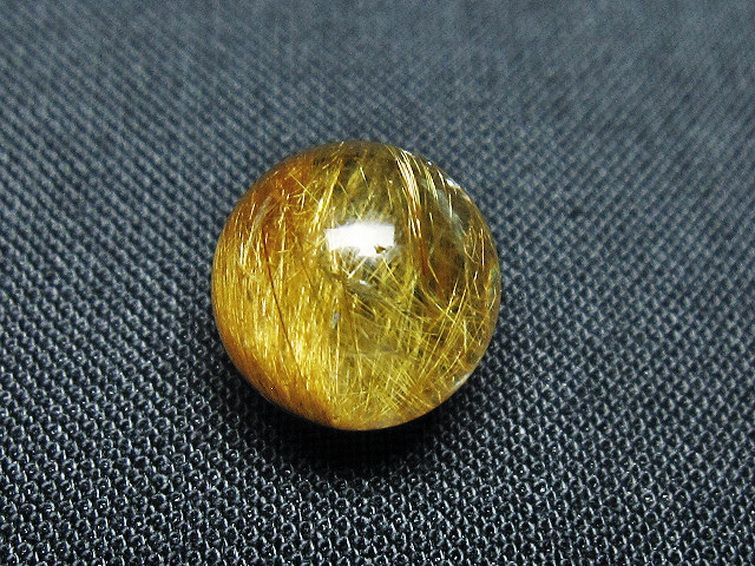 ゴールドタイチンルチル入り 水晶 丸玉 11mm [t145-2341] 1枚目