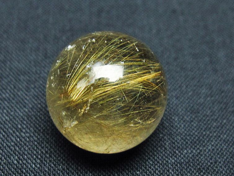 ゴールドタイチンルチル入り 水晶 丸玉 19mm [t145-2379] 3枚目