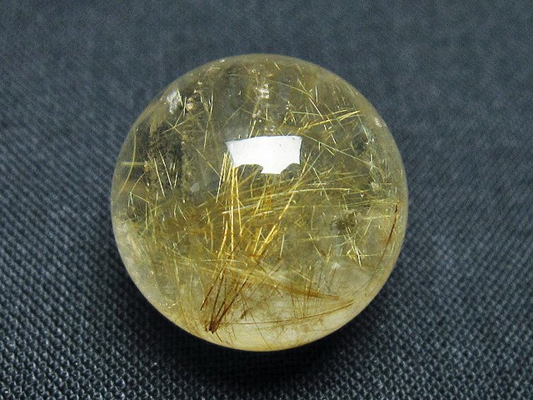 ゴールドタイチンルチル入り 水晶 丸玉 19mm [t145-2380] 2枚目