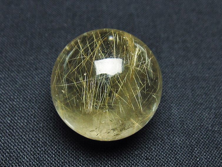 ゴールドタイチンルチル入り 水晶 丸玉 23mm [t145-2407] 1枚目