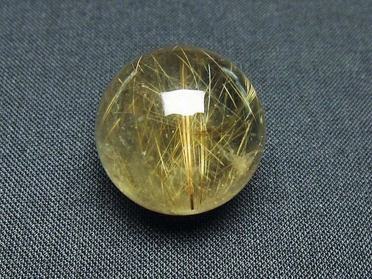 ゴールドタイチンルチル入り 水晶 丸玉 22mm [t145-2413] 1枚目