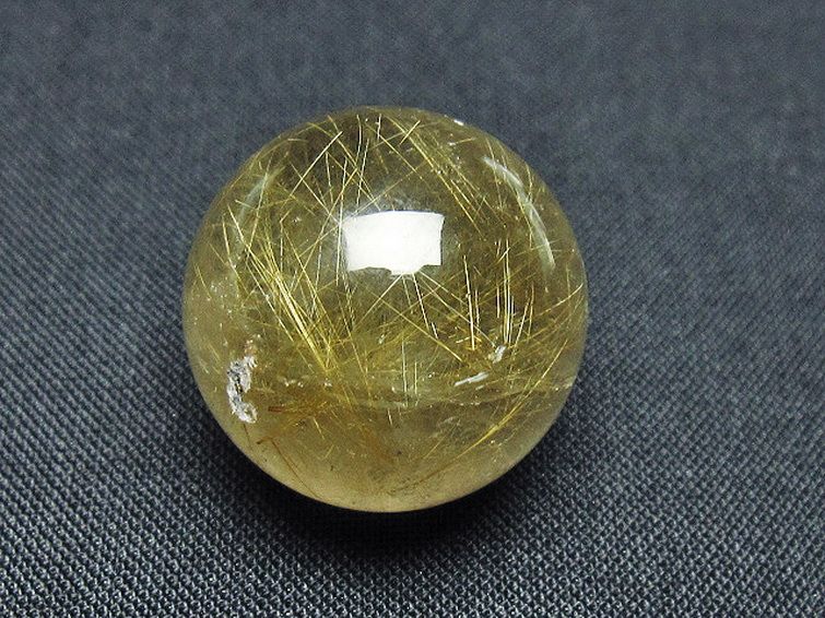 ゴールドタイチンルチル入り 水晶 丸玉 22mm [t145-2414] 1枚目
