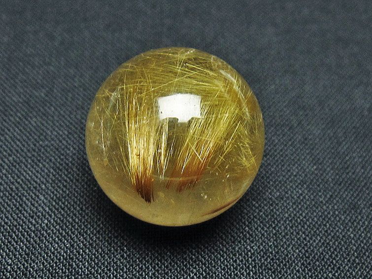 ゴールドタイチンルチル入り 水晶 丸玉 21mm [t145-2415] 1枚目