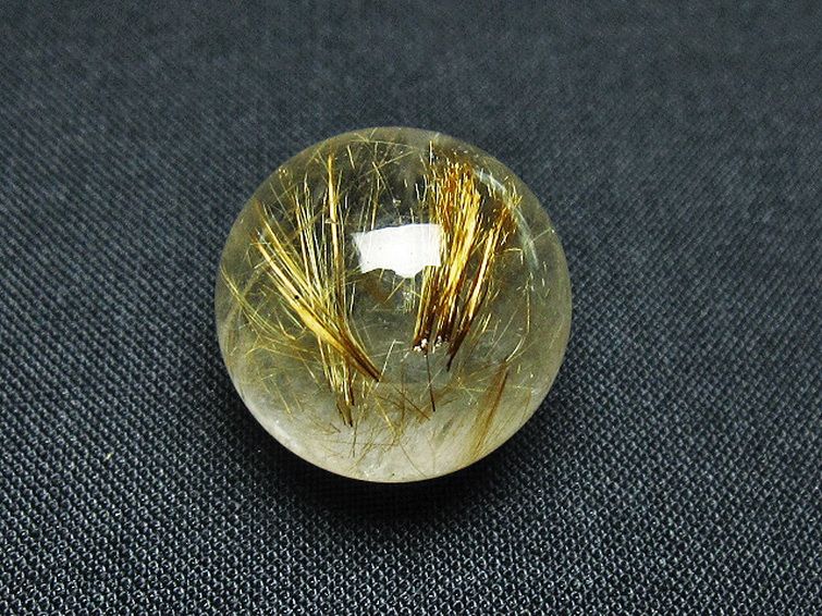 ゴールドタイチンルチル入り 水晶 丸玉 20mm [t145-2427] 1枚目