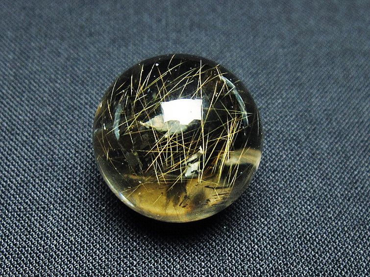 ゴールドタイチンルチル入り 水晶 丸玉 20mm [t145-2431] 1枚目