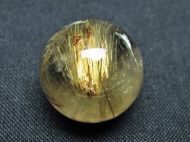 ゴールドタイチンルチル入り 水晶 丸玉 18mm [t145-2449] 2枚目