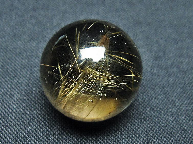 ゴールドタイチンルチル入り 水晶 丸玉 20mm [t145-2465] 3枚目