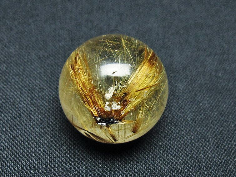 ゴールドタイチンルチル入り 水晶 丸玉 20mm [t145-2472] 1枚目