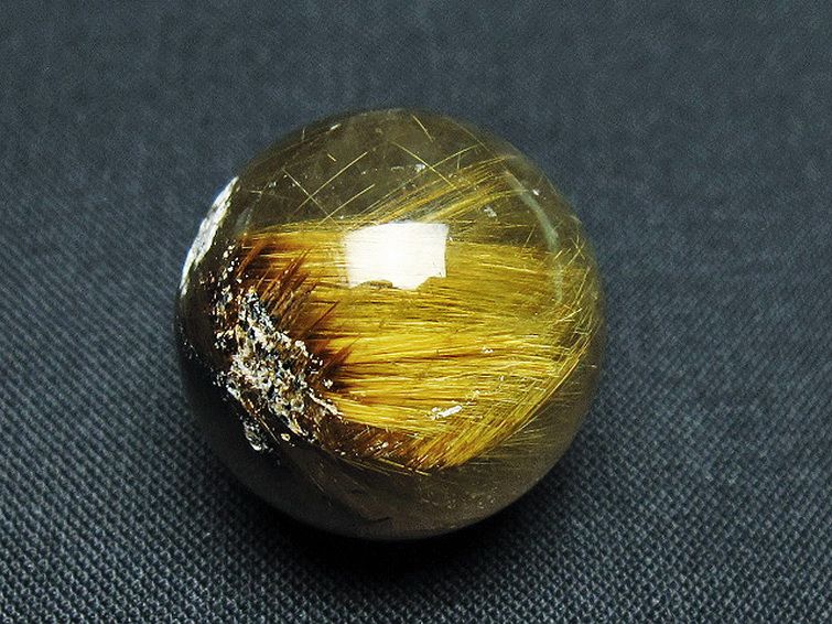 ゴールドタイチンルチル入り 水晶 丸玉 22mm [t145-2506] 1枚目
