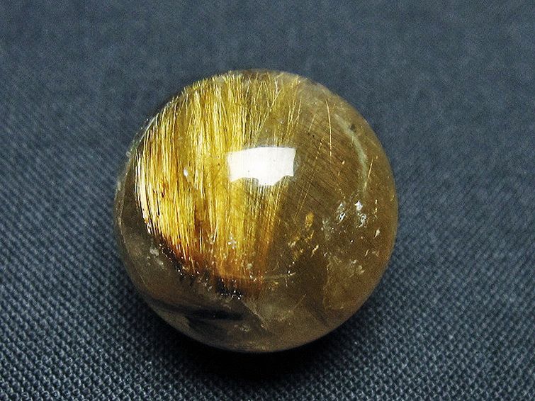 ゴールドタイチンルチル入り 水晶 丸玉 20mm [t145-2524] 1枚目