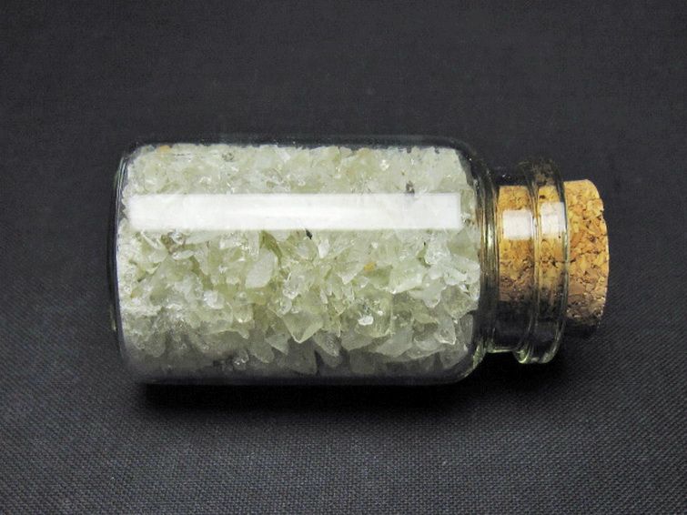 リビアングラス さざれ [t145-2608] 3枚目