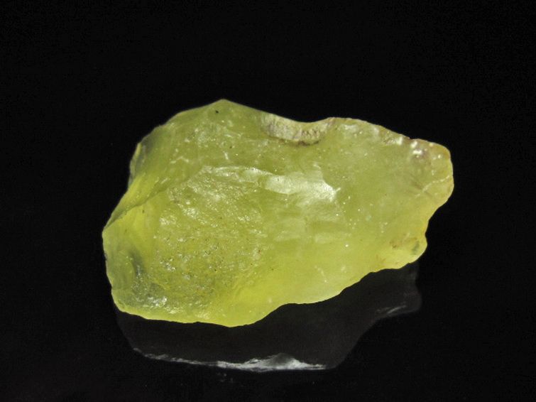 リビアングラス 原石 [t145-2721] 2枚目