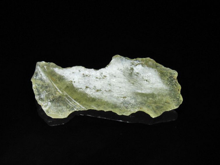 リビアングラス 原石 [t145-2725] 1枚目