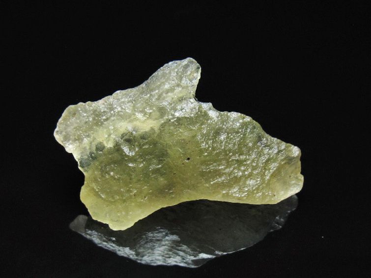 リビアングラス 原石 [t145-2729] 1枚目