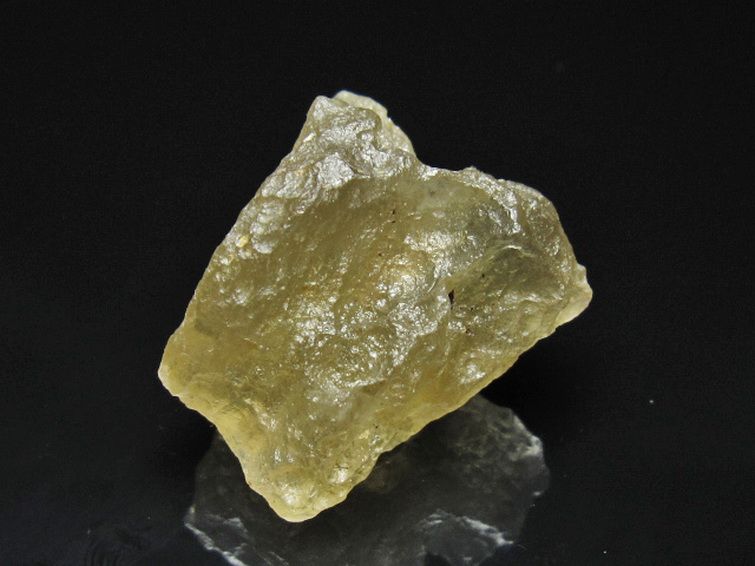 リビアングラス 原石 [t145-2736] 3枚目