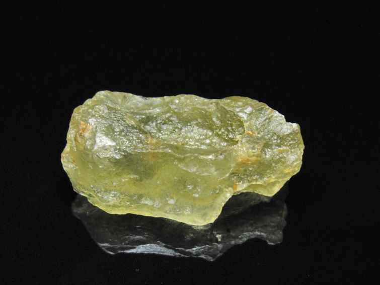 リビアングラス 原石 [t145-2745] 2枚目