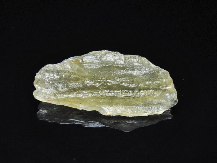 リビアングラス 原石 [t145-2766] 1枚目