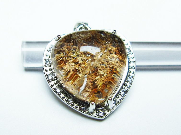 ガーデン水晶 ペンダント [t175-1790] 2枚目