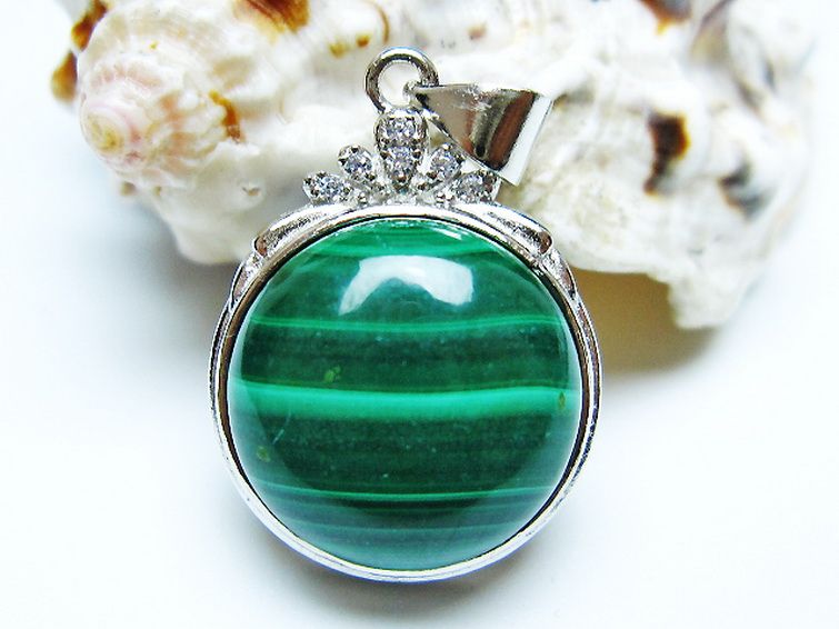 マラカイト ペンダント [t19-3843] 1枚目