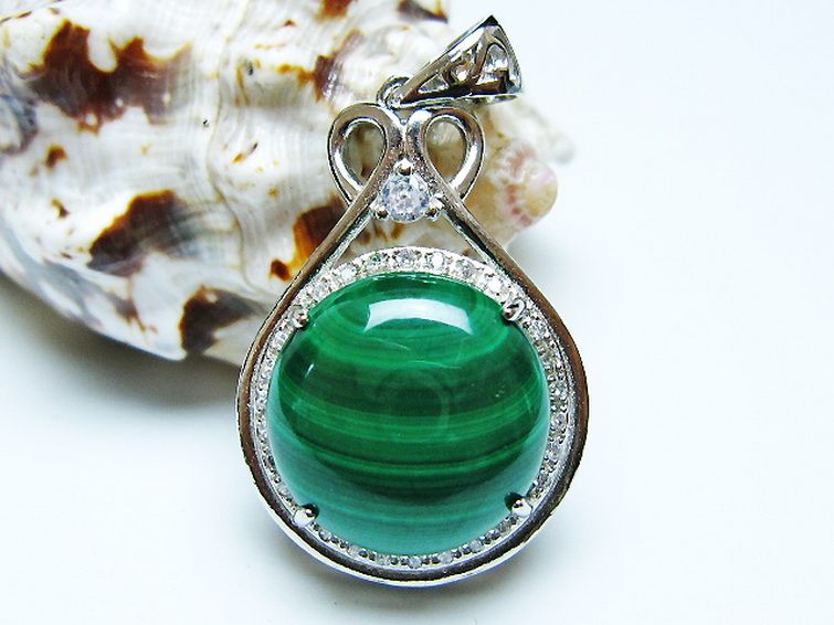 マラカイト ペンダント [t19-3888] 2枚目