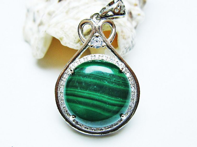 マラカイト ペンダント [t19-3894] 1枚目