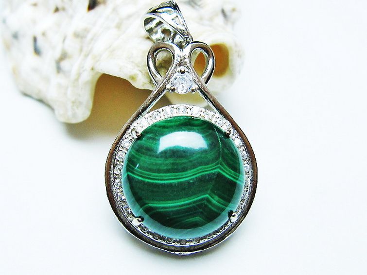 マラカイト ペンダント [t19-3895] 1枚目