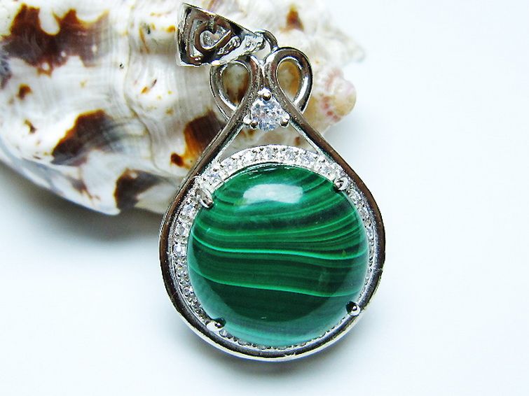 マラカイト ペンダント [T19-3900] 1枚目