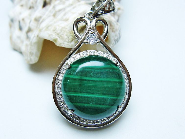マラカイト ペンダント [t19-3904] 1枚目