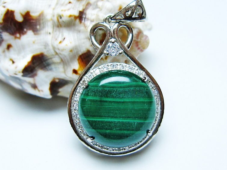 マラカイト ペンダント [t19-3904] 2枚目